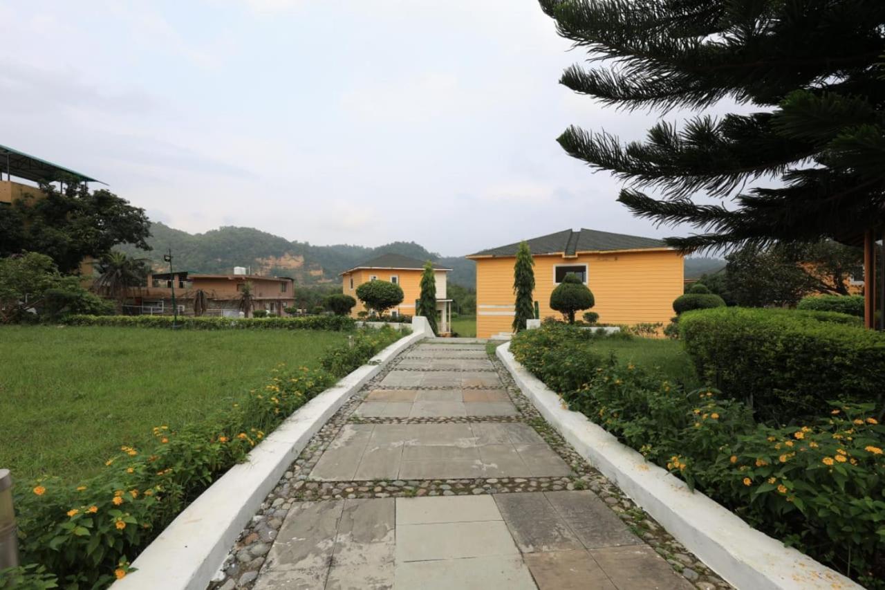 Lime Wood Riverside Resort Jim Corbett National Park Exterior foto